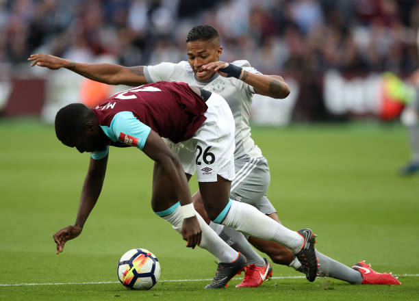 了一名更具 了一名更具